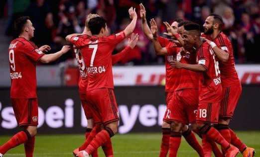  勒沃库森进攻多点开花，客场三球完胜柏林联合占先机